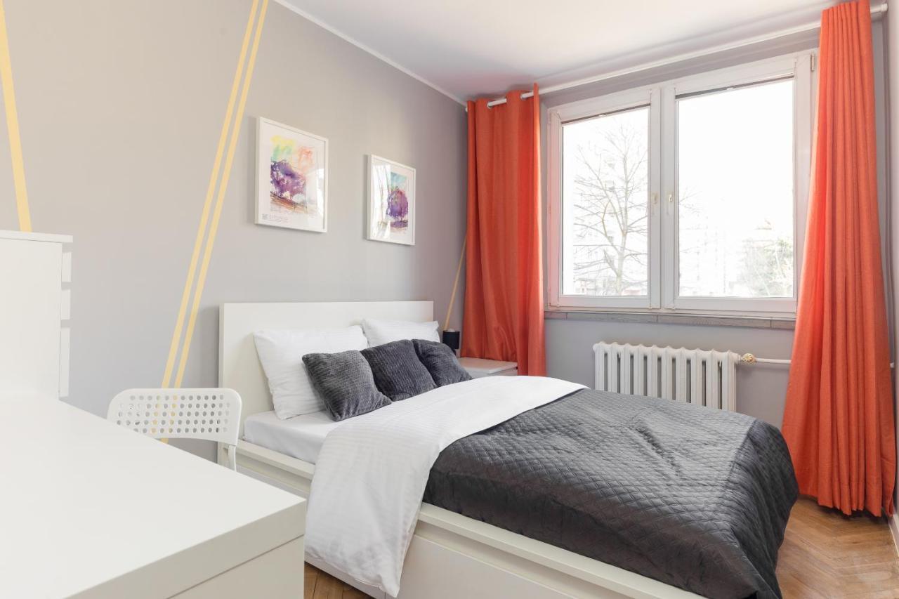 Krasinski Garden 2-Bedroom Apartament ワルシャワ エクステリア 写真